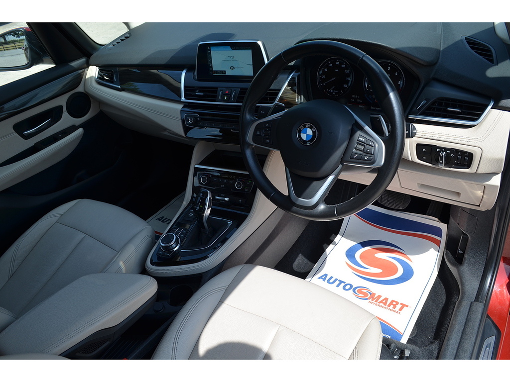 BMW 2 Series Active Tourer 220D Luxury Red #2