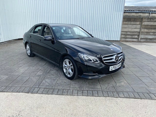 Mercedes-Benz E Class Saloon 2.1 Black