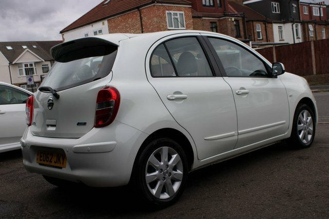 Nissan Micra 2012 1.2 Dig-s Tekna Hatchback Cvt Euro White #2