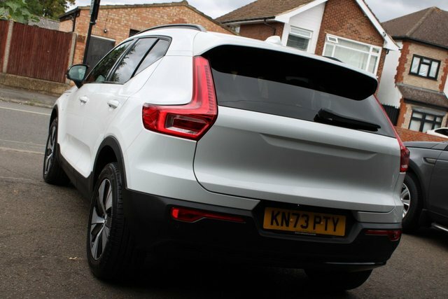 Volvo XC40 2023 1.5H T4 Recharge 10.7Kwh Plus Suv White #5