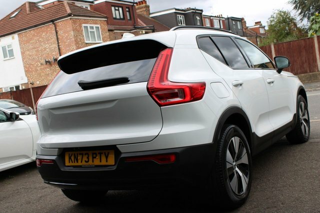 Volvo XC40 2023 1.5H T4 Recharge 10.7Kwh Plus Suv White #4