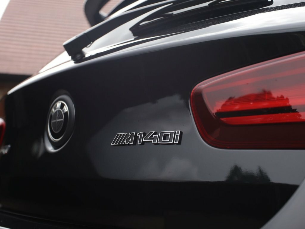 BMW M1 Xdrive Blue #16