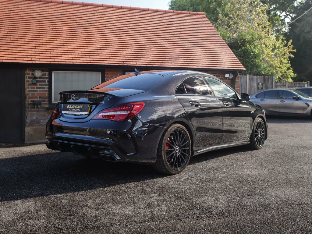 Mercedes-Benz CLA Class 2.0 Cla45 Amg Coupe Spds Dct 4Matic Eur Black #4