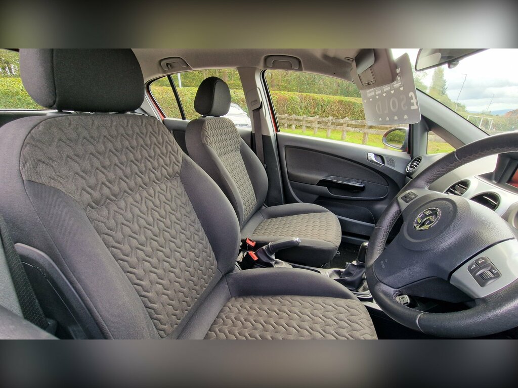Vauxhall Corsa Exclusiv Silver #11