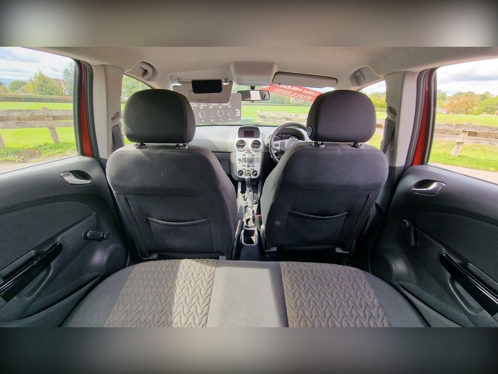 Vauxhall Corsa Exclusiv Silver #9
