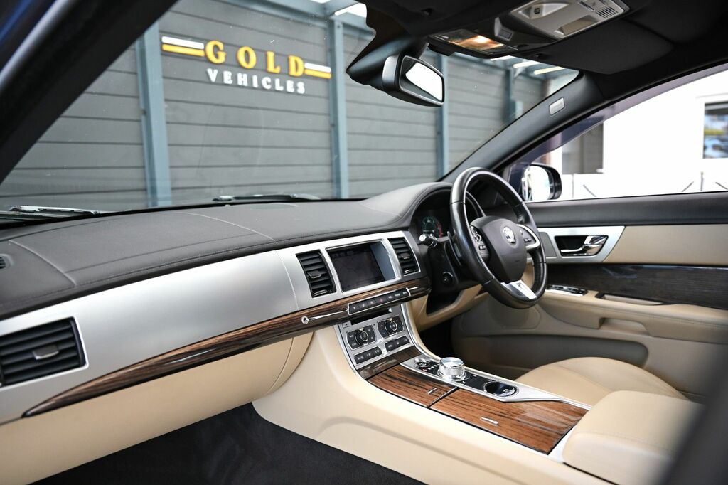 Jaguar XF  White #44