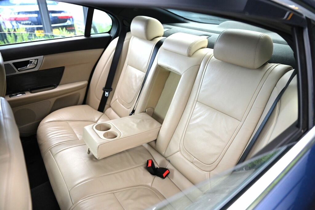 Jaguar XF  White #7