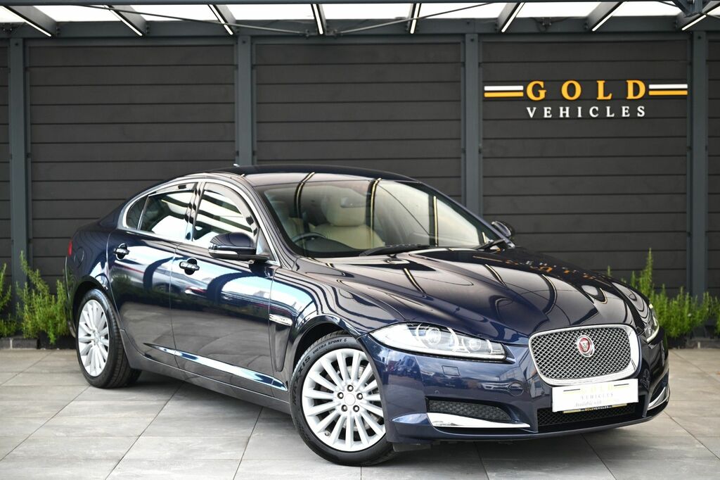 Jaguar XF 2.2D Luxury Saloon Euro 5 S S 2 Blue