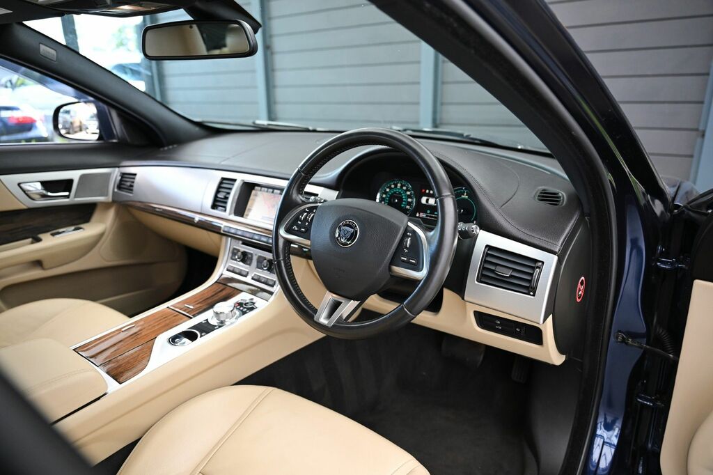 Jaguar XF  White #21