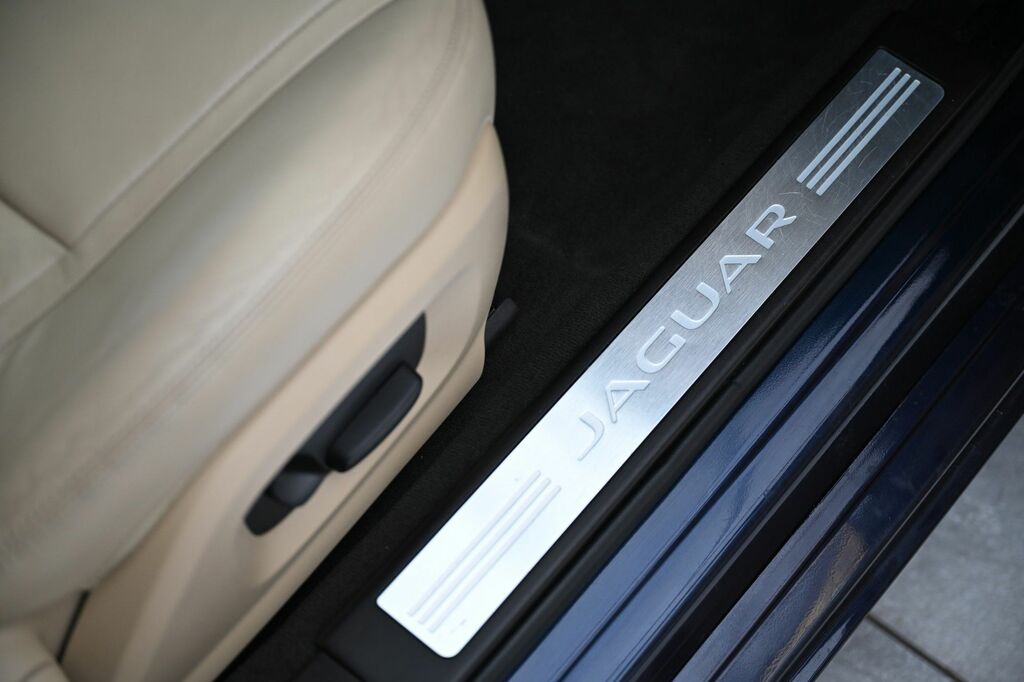 Jaguar XF  White #57