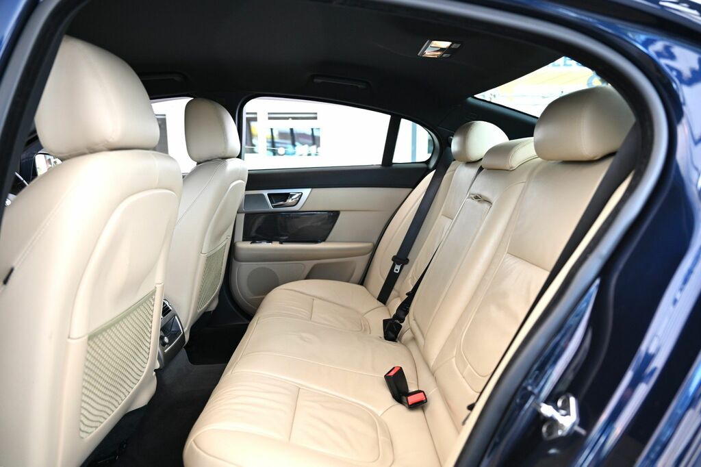 Jaguar XF  White #33