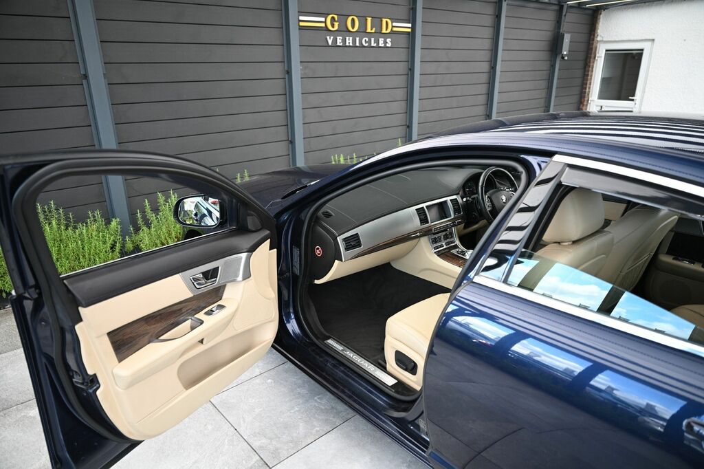 Jaguar XF  White #35