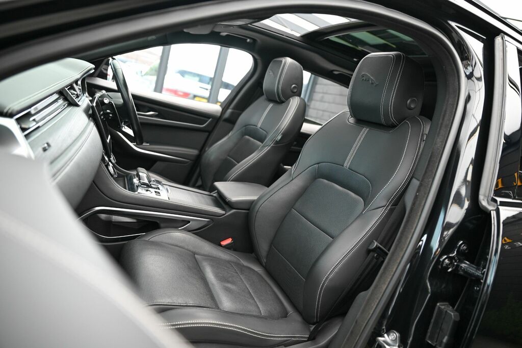 Jaguar F-Pace 2.0 D200 Mhev R Dynamic S Suv Awd White #20