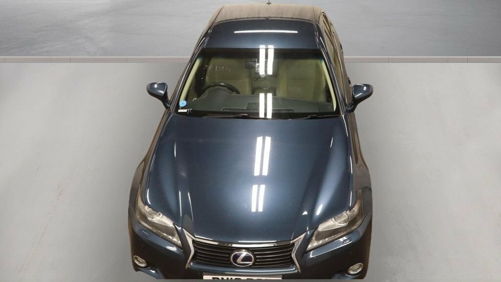Lexus GS Luxury White #7