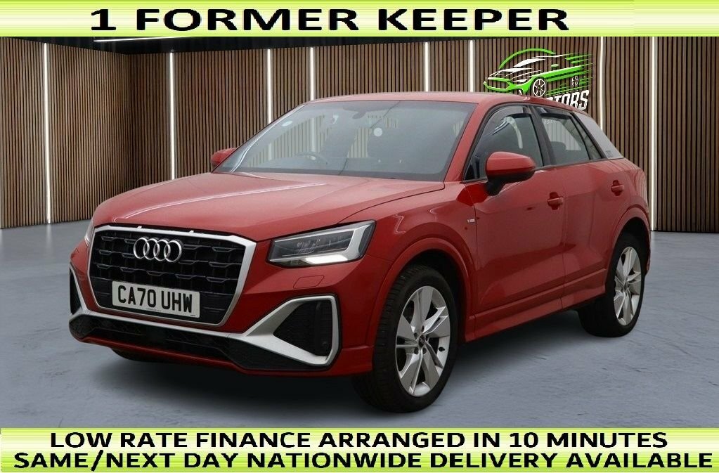 Audi Q2 1L S Line Red