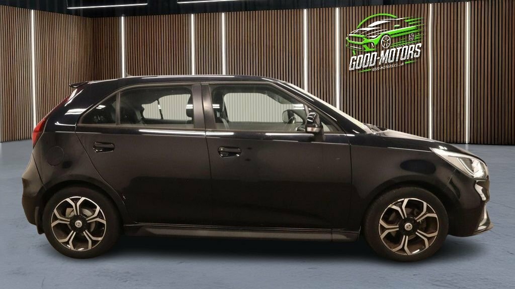 MG MG3 1.5L Exclusive Black #2