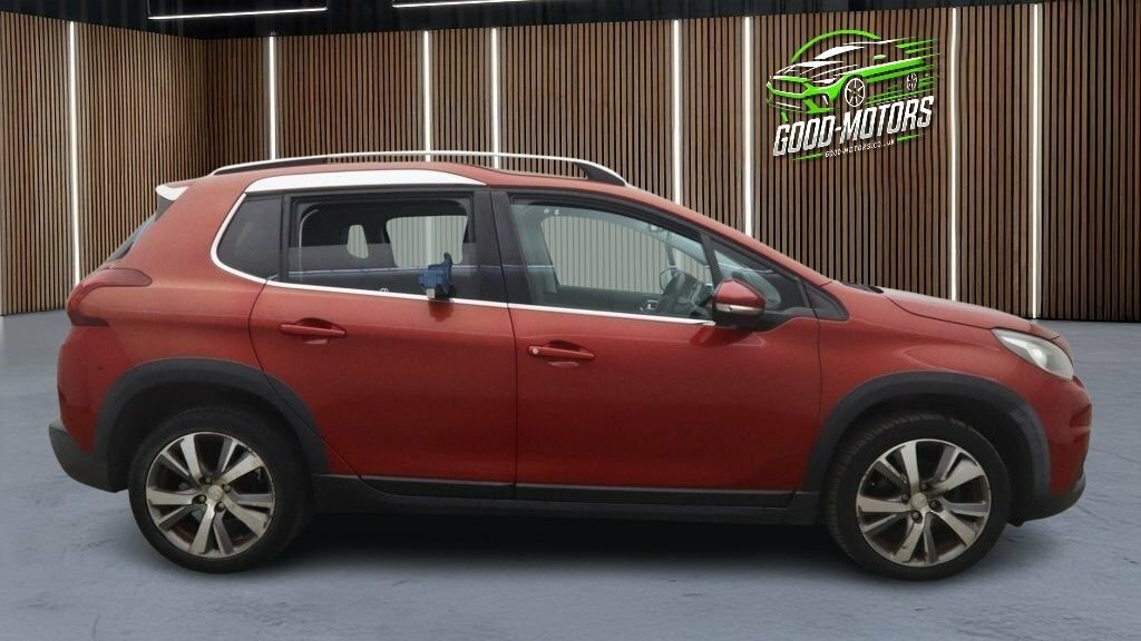 Peugeot 2008 1L Allure Red #4