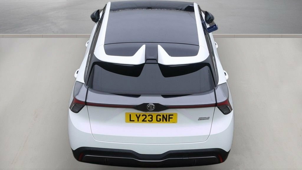 MG 1100 Hatchback White #5