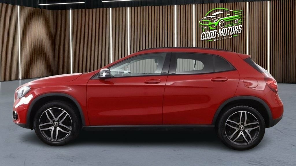 Mercedes-Benz GLA Class 1.6L Urban Edition Red #5