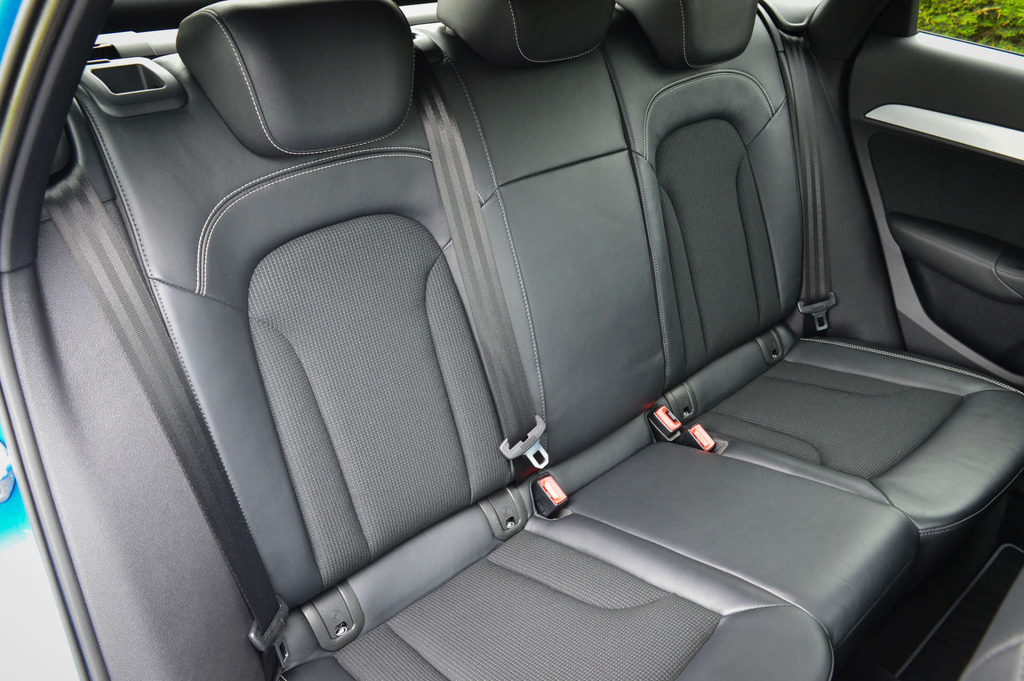 Audi Q3 2.0 Tdi S Line Blue #11