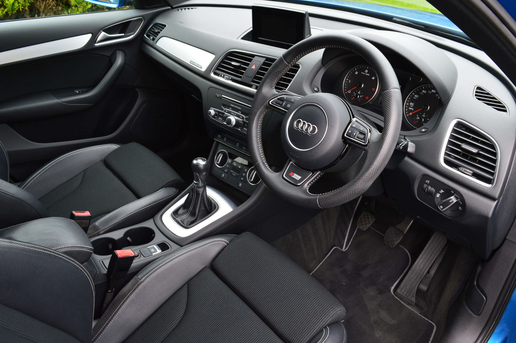 Audi Q3 2.0 Tdi S Line Blue #7
