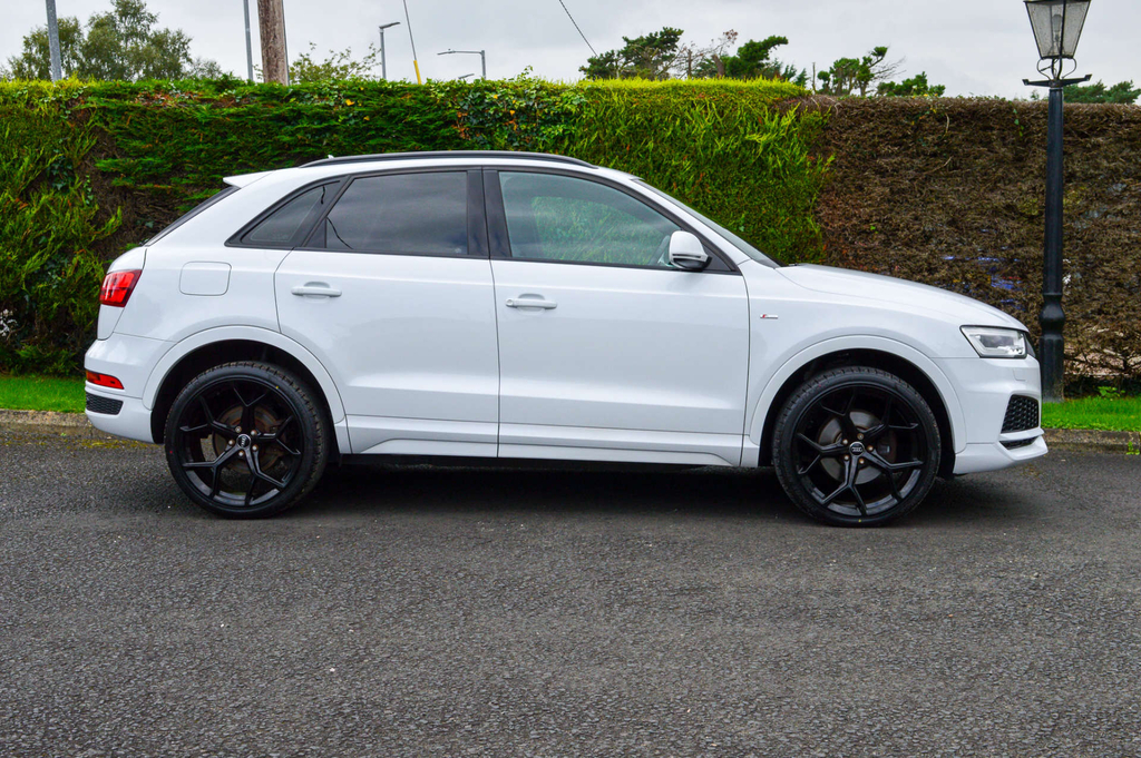 Audi Q3 1.4T Fsi Black Edition S Tronic Grey #4