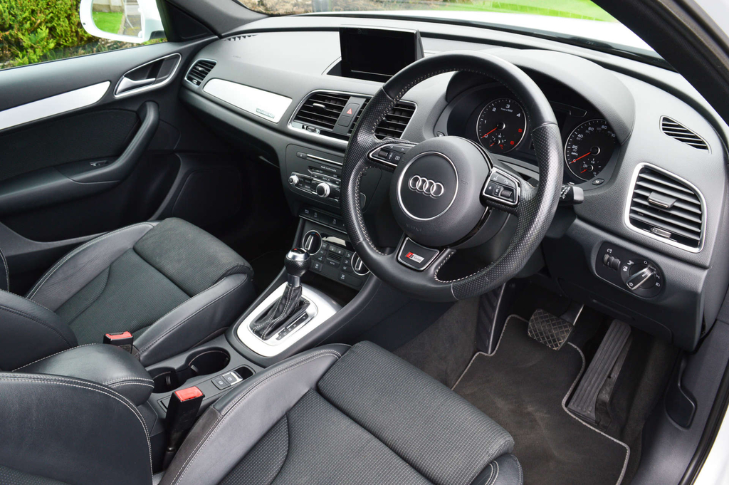 Audi Q3 1.4T Fsi Black Edition S Tronic Grey #8
