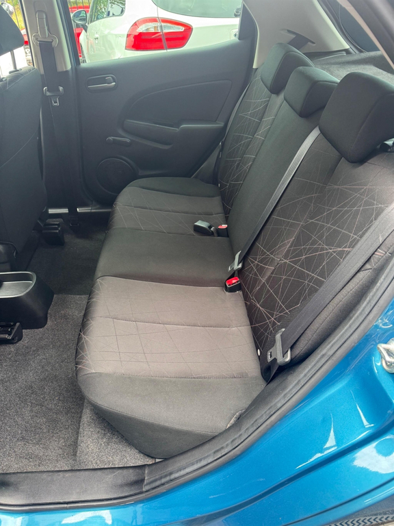 Mazda 2 Sport Venture Edition Red #10