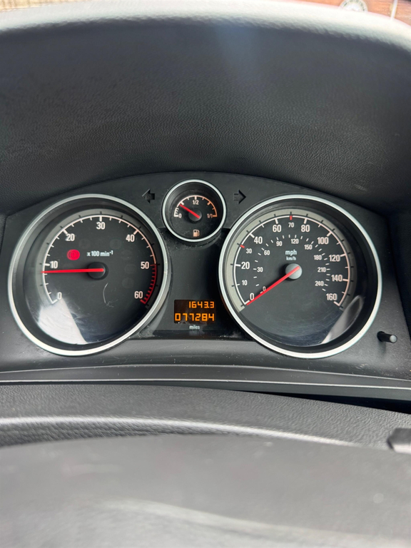 Vauxhall Zafira Design Black #18