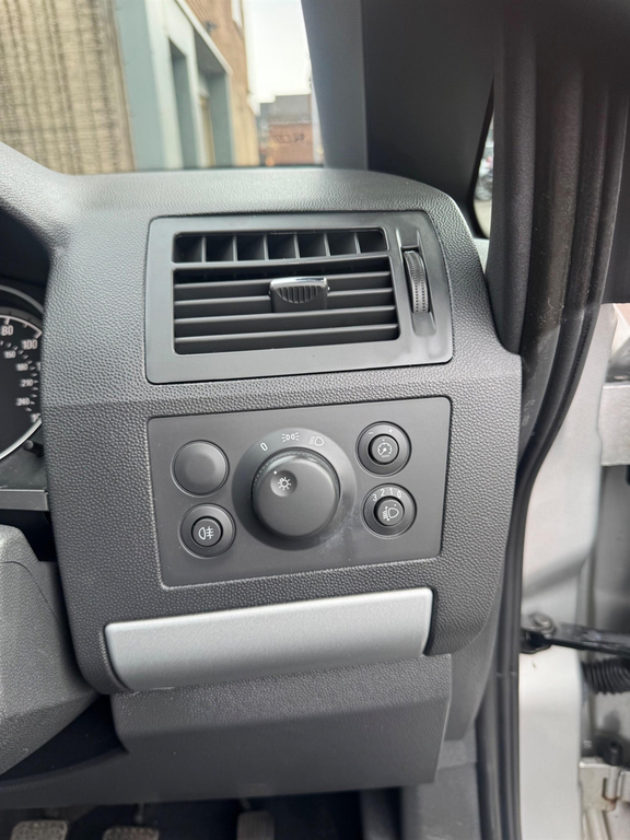 Vauxhall Zafira Design Black #15