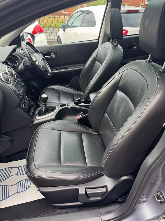 Nissan Qashqai+2 Plus 2 N-tec White #11