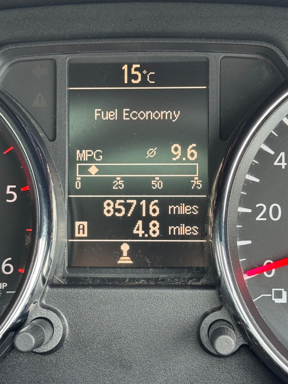 Nissan Qashqai+2 Plus 2 N-tec White #24