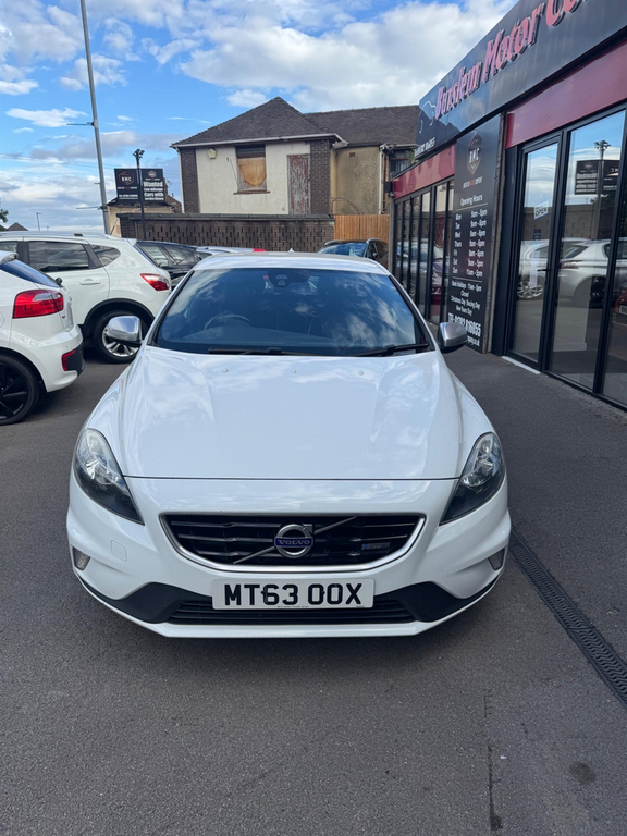 Volvo V40 1.6 D2 R-design Euro 5 Ss White #6