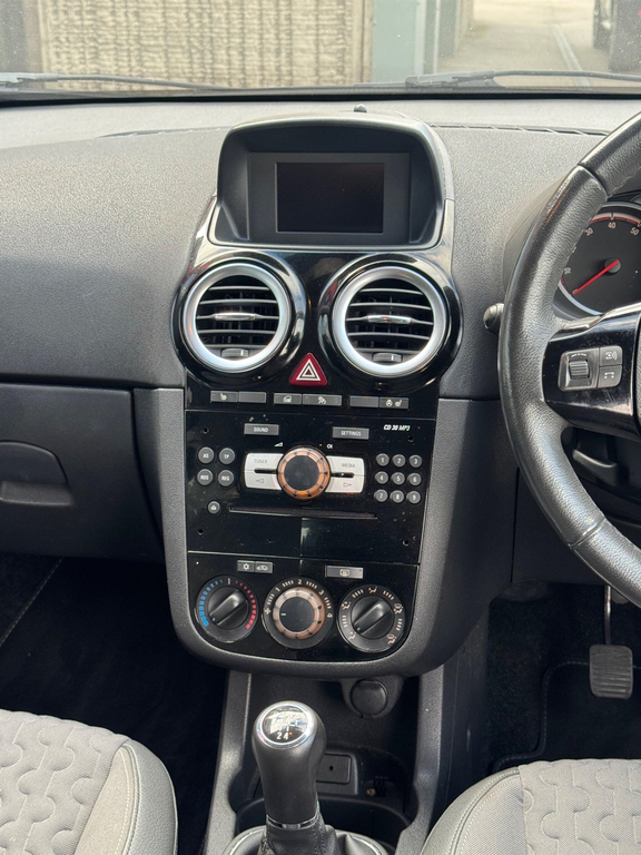 Vauxhall Corsa I Turbo Ecoflex Limited Edition White #15