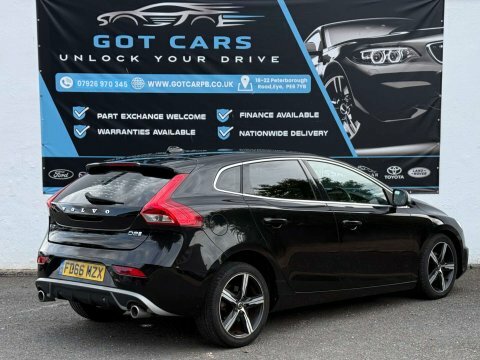 Volvo V40 2.0 D2 R-design Black #2