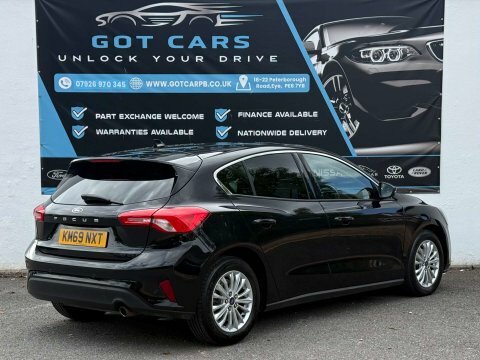 Ford Focus 1.0T Ecoboost Titanium Black #2