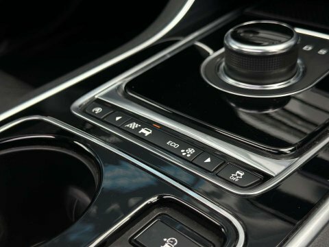 Jaguar XE Saloon Silver #53