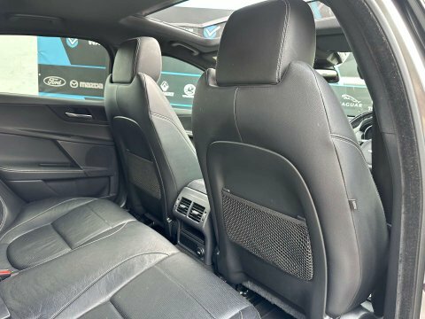 Jaguar XE Saloon Silver #32