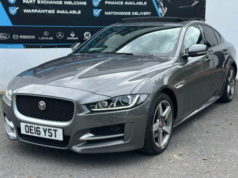 Jaguar XE Saloon Silver #8