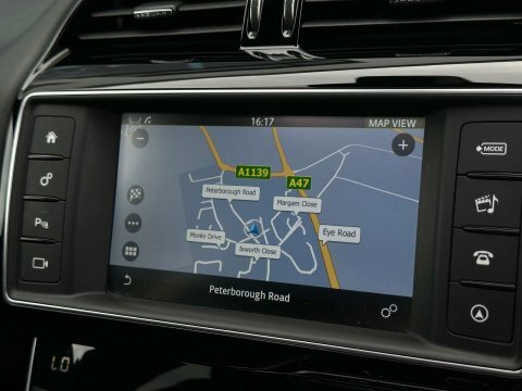 Jaguar XE Saloon Silver #58