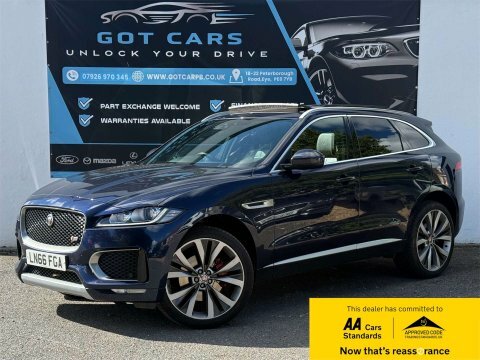 Jaguar F-Pace 3.0 D300 V6 Blue