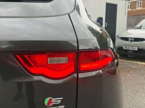 Jaguar F-Pace 2.0 D180 R-sport Awd Euro 6 Ss 2017 Grey #30