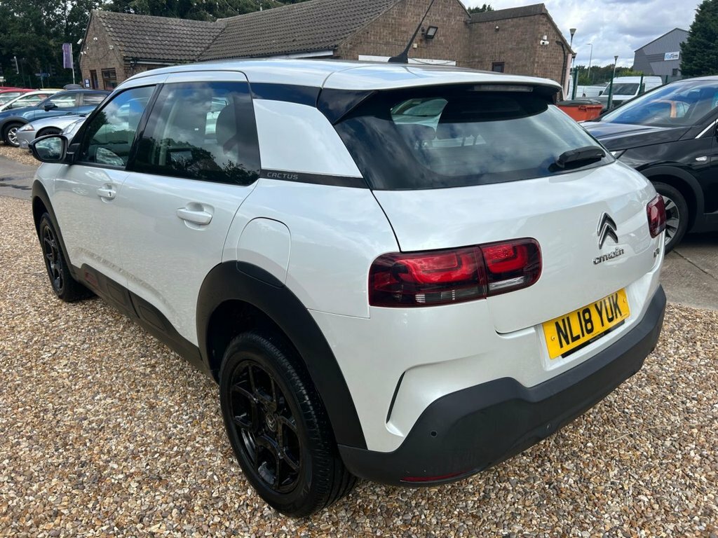 Citroen C4 Cactus 1.2 Puretech Feel Edition Hatchback Man White #4