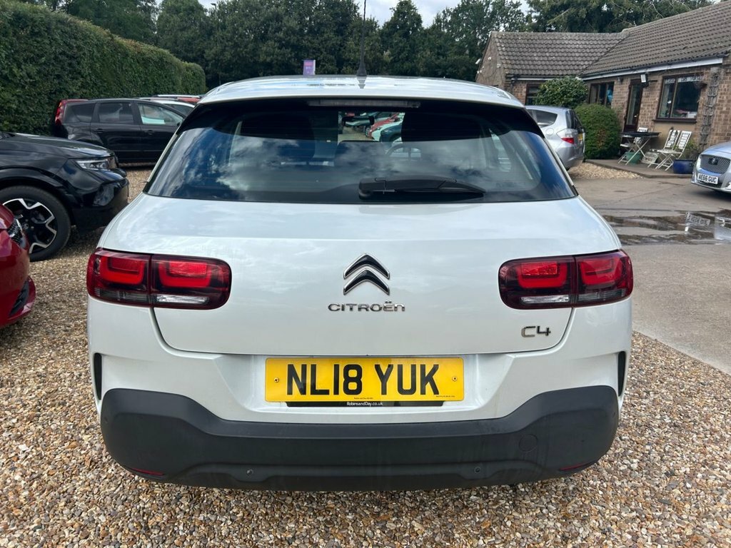 Citroen C4 Cactus 1.2 Puretech Feel Edition Hatchback Man White #5