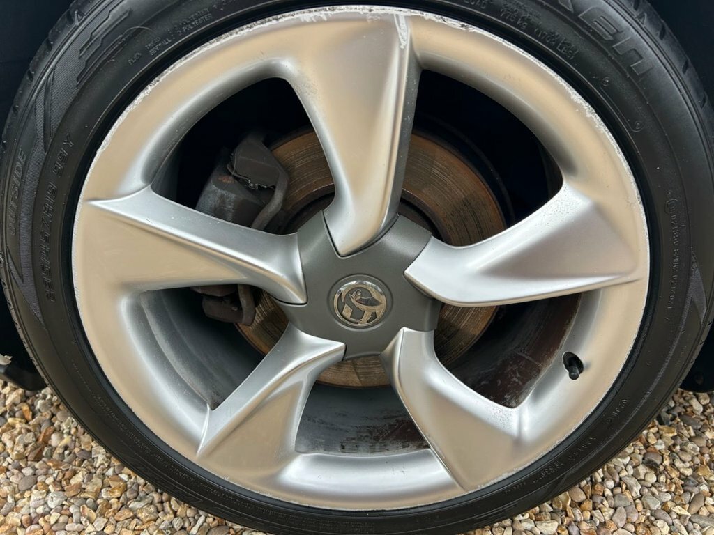 Vauxhall Astra GTC 1.4T 16V Sri Coupe Euro 5 S S White #6