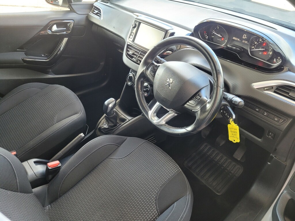 Peugeot 208 Hatchback Grey #9