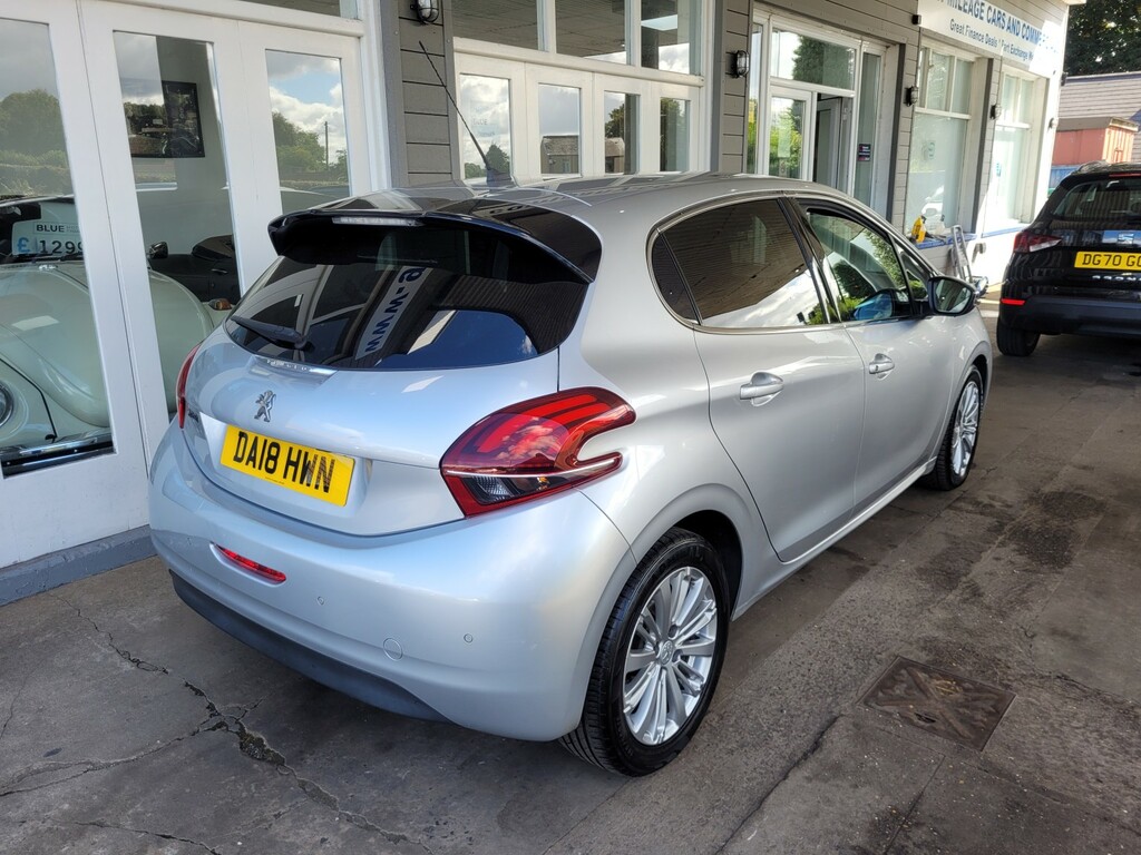 Peugeot 208 Hatchback Grey #5