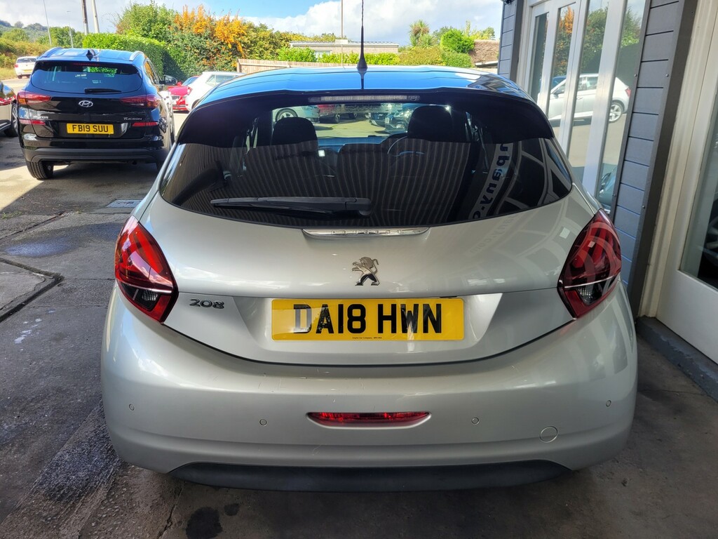 Peugeot 208 Hatchback Grey #4