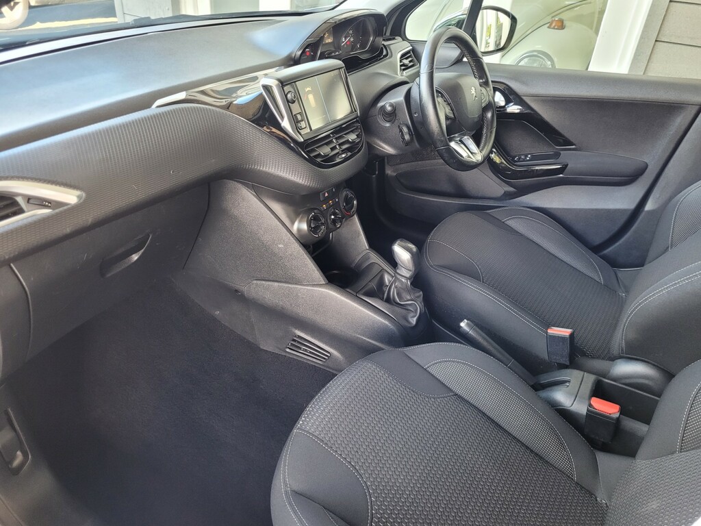 Peugeot 208 Hatchback Grey #15