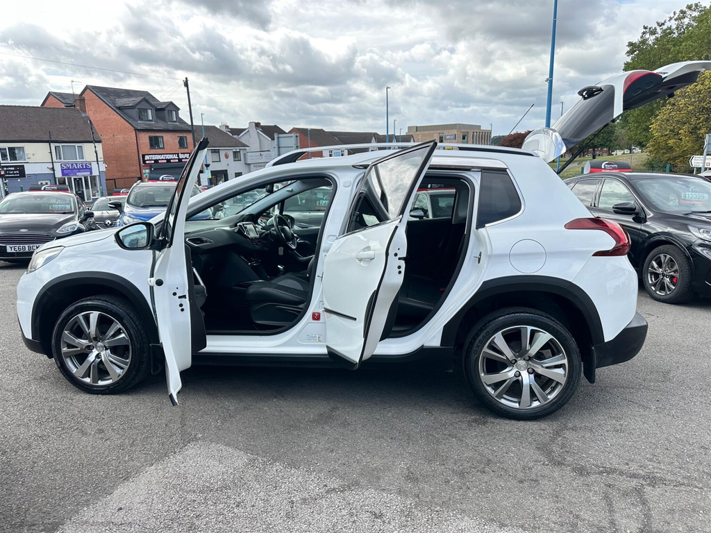 Peugeot 2008 1.2 Puretech Active Grey #43